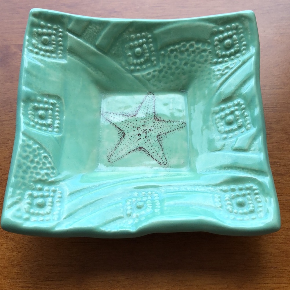 Oerth Pottery Handmade Dish with Starfish
